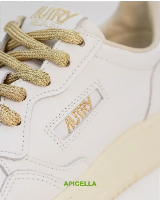 La differenza si vede (e si sente): comfort, struttura, materiali e finiture.
Se cerchi un negozio di scarpe con proposte uomo/donna — dalle sneakers alle scarpe eleganti, fino agli stivali — da Apicella Calzature trovi modelli scelti per stile e durata.

📍 Marcianise (Campania) • Trentola Ducenta (Jambo) • Giugliano (Grande Sud) • Quarto (Quarto Nuovo)

#ApicellaCalzature #scarpe #borse #accessori #moda