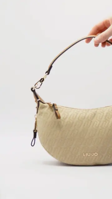 Le borse più desiderate del momento le trovi da Apicella Calzature 👜✨
Design, qualità e stile per completare ogni outfit.

#borse #borsedonna #fashionbag #modaitalia #outfitperfetto