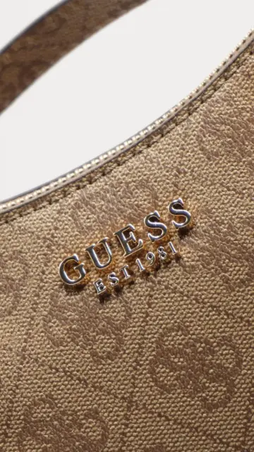 La borsa giusta cambia tutto 👀🔥
Trova il modello perfetto da Apicella Calzature.

#borsefashion #shoppingaddict #stylelook #moda2026 #musthavestyle