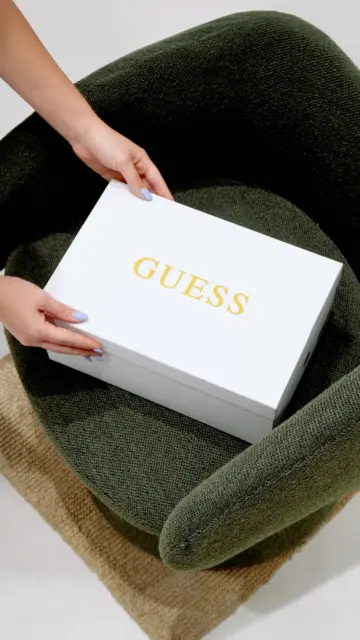 Per chi sceglie dettagli che si fanno notare, senza rinunciare alla leggerezza dell’estate ✨

#ApicellaCalzature #GuessShoes #SummerStyle #AnimalierDetails #FashionInspo